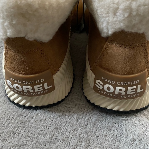SOREL • Out-N-About III Conquest Waterproof Suede Booties • Camel Brown - Picture 14 of 16